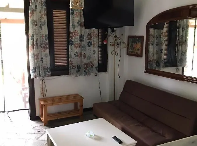 Lägenhetshotell Oasis 4*