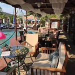 Oasis Skiathos