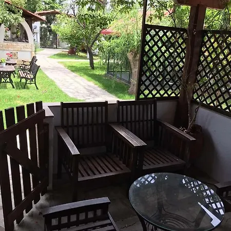 Oasis Apartmanhotel 4*
