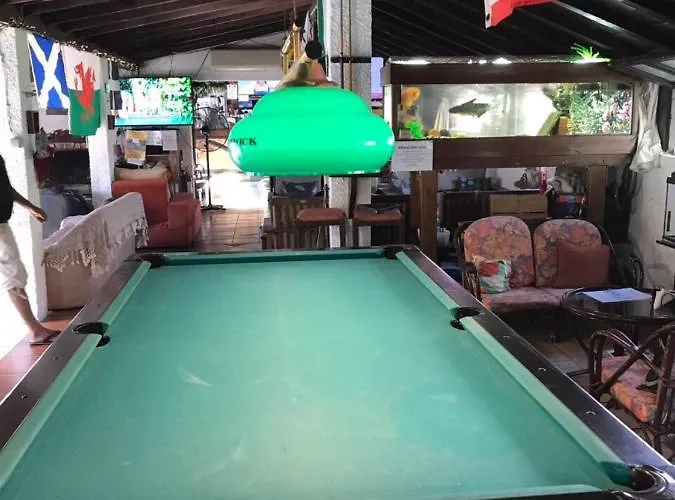 Apartahotel Oasis 4*